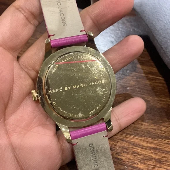 Authentic Marc Jacob’s watch Brand New with tags - Picture 8 of 10